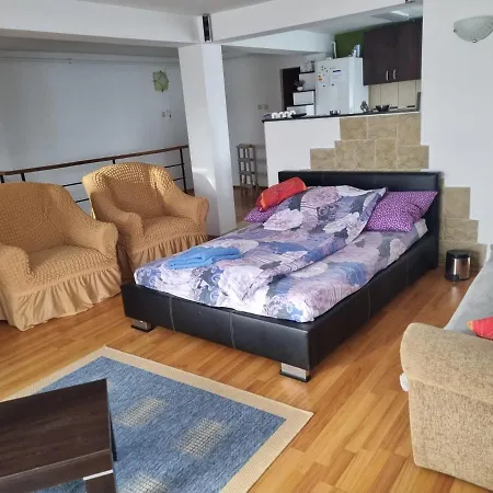 Penthouse Apartament 2 Floors, 2 Bedroom , 2 Bath, 120 Sqm , Inside Yard Parking Kaloşvar
