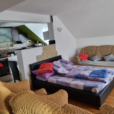 Penthouse Apartament 2 Floors, 2 Bedroom , 2 Bath, 120 Sqm , Inside Yard Parking Kluž