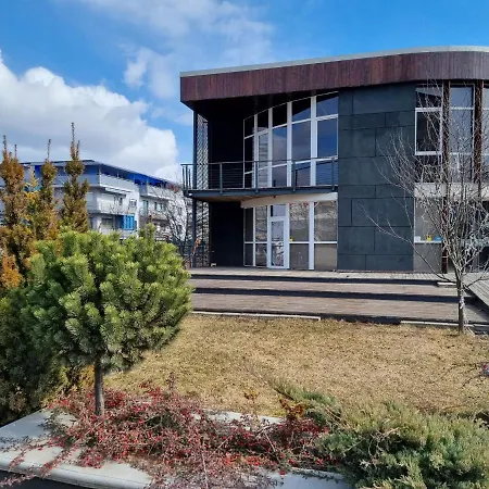 Daire Penthouse Apartament 2 Floors, 2 Bedroom , 2 Bath, 120 Sqm , Inside Yard Parking *