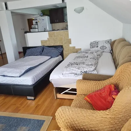 Apartmán Penthouse Apartament 2 Floors, 2 Bedroom , 2 Bath, 120 Sqm , Inside Yard Parking Kluž
