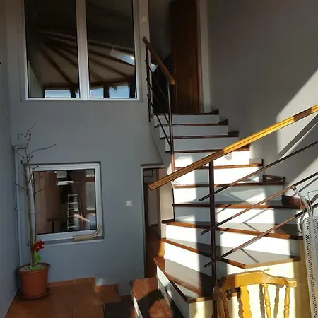 Penthouse Apartament 2 Floors, 2 Bedroom , 2 Bath, 120 Sqm , Inside Yard Parking