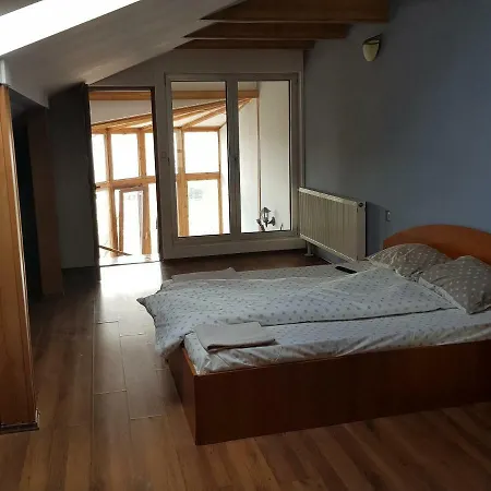 Penthouse Apartament 2 Floors, 2 Bedroom , 2 Bath, 120 Sqm , Inside Yard Parking *