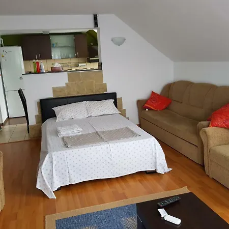 Διαμέρισμα Penthouse Apartament 2 Floors, 2 Bedroom , 2 Bath, 120 Sqm , Inside Yard Parking *